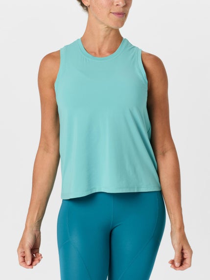 Tail Women's Coastal Pulse Active Collection 